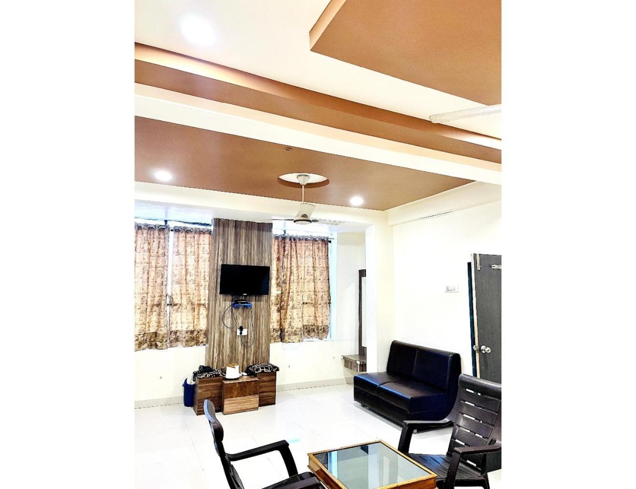 Hotel Dreamland, Somnath Luaran gambar